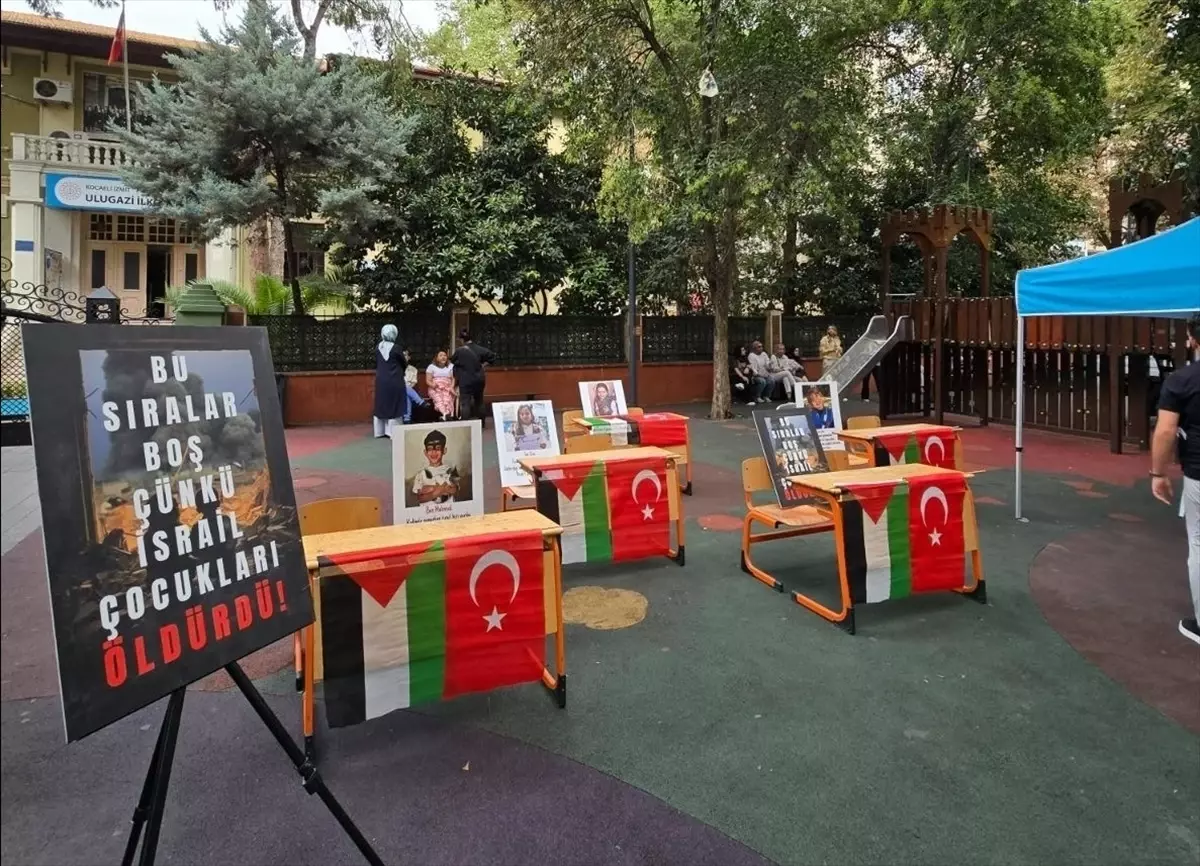 Filistinli Çocuklar İçin Boş Sıralar