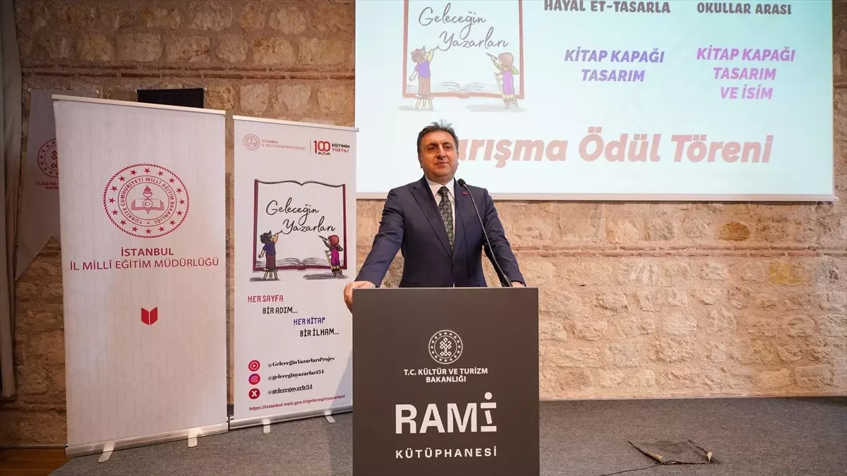 Geleceğin Yazarları Projesi\'nde öğrencilere sertifika ve ödülleri verildi
