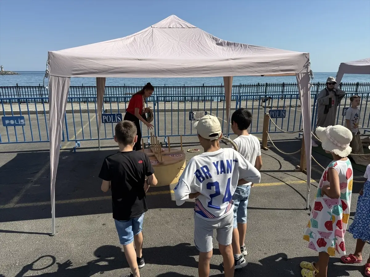 Geleneksel Oyunlar Tırı Edirne\'de Çocuklarla Buluştu