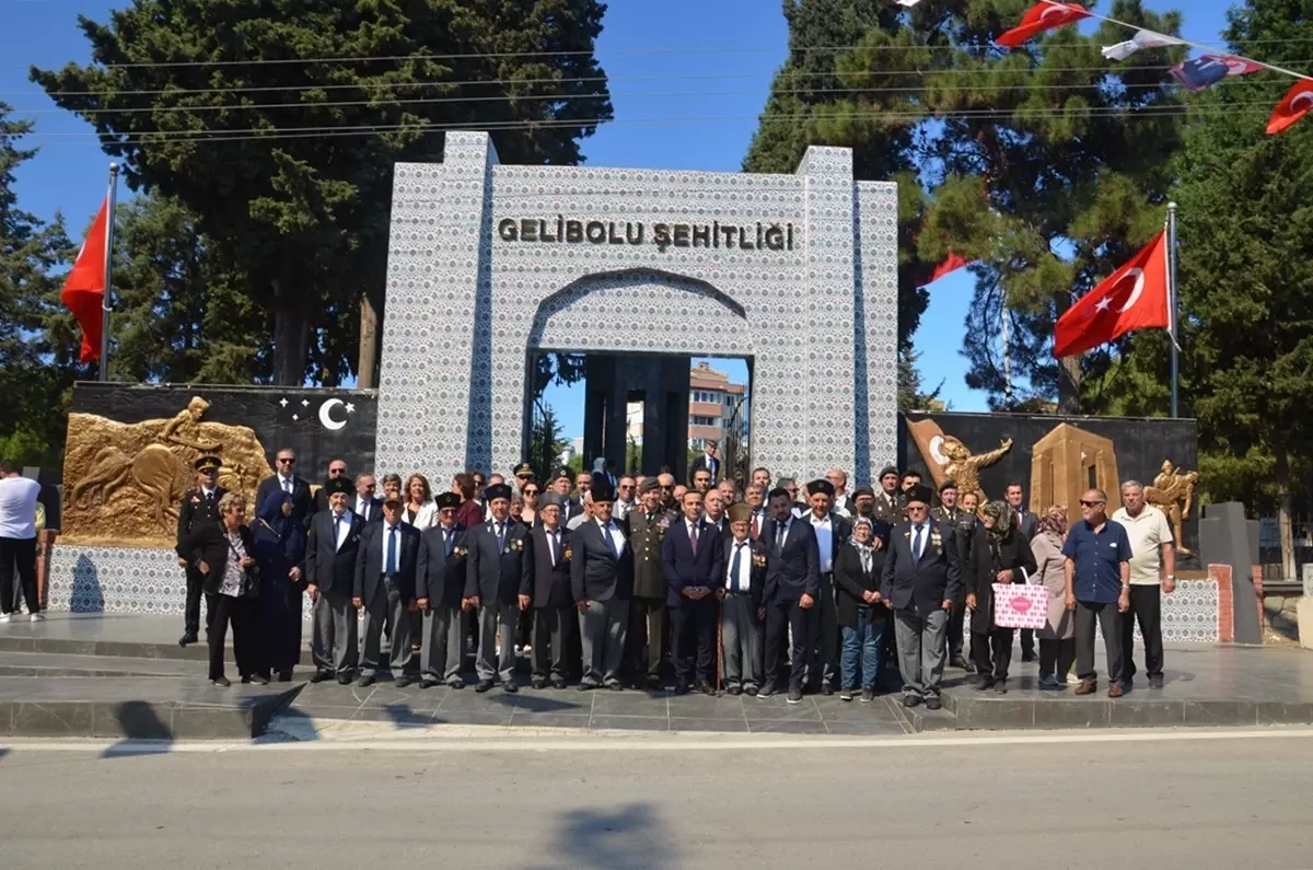 Gelibolu\'da Gaziler Günü Töreni
