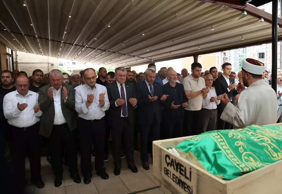 Hızır Ayar İçin Cenaze Töreni