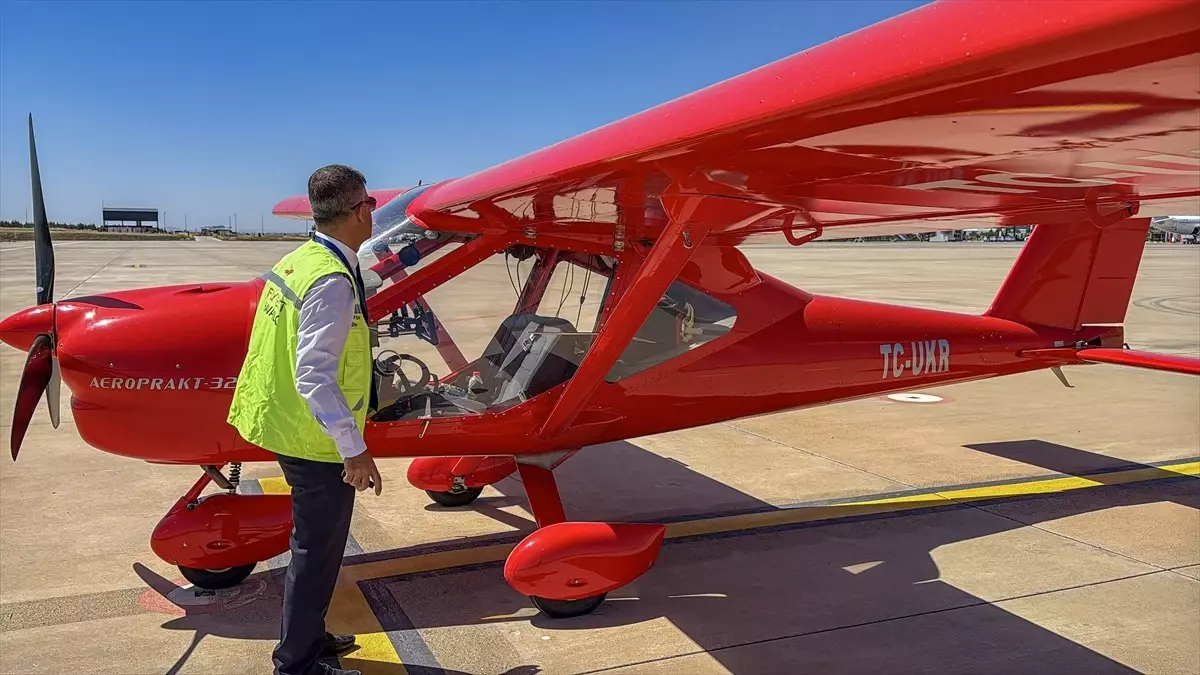 Göklerdeki Tutku: Fırat Tekin\'in Pilotluk Serüveni