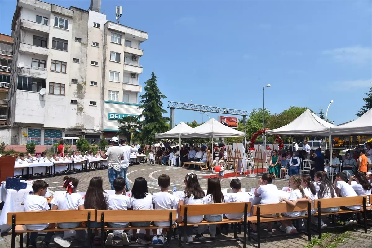 Görele\'de Öğrenci Hikayeleri Kitaplaştı