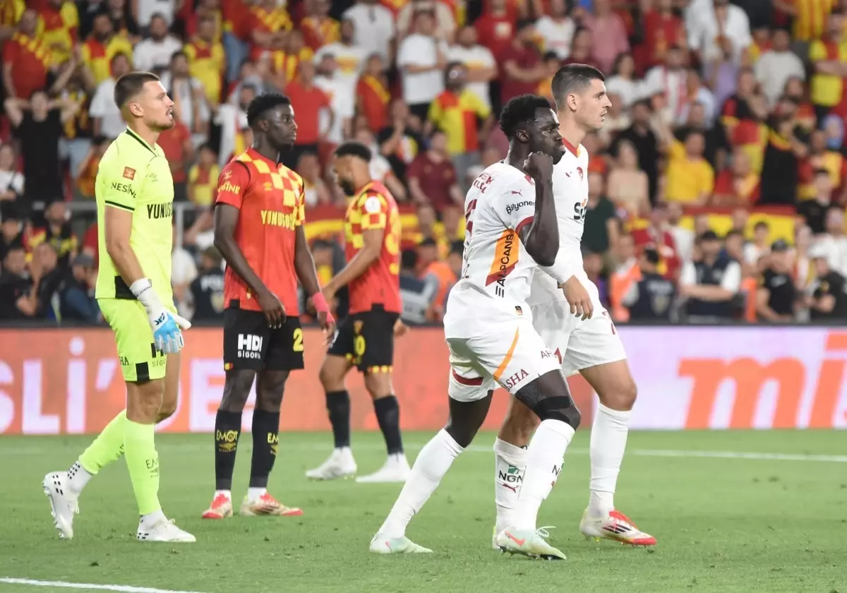 Göztepe\'nin Kalecisi Lis Eleştirildi