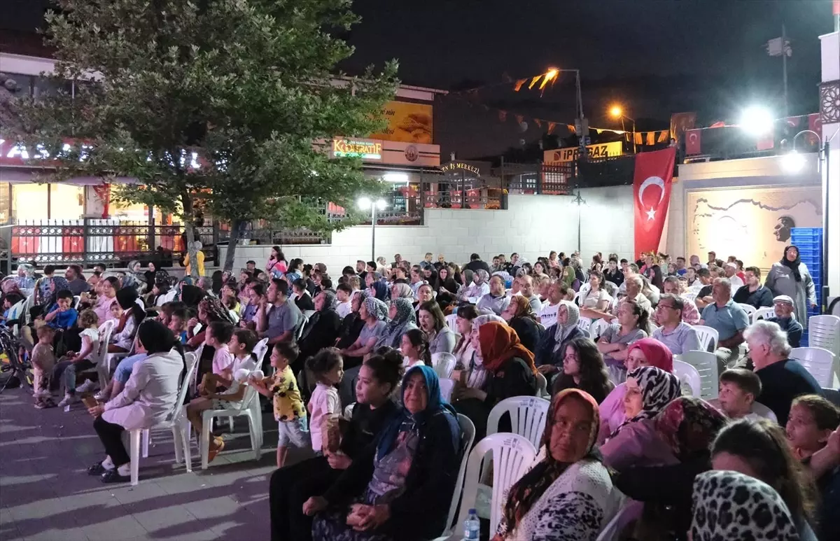 Güdül\'de Yeşilçam Filmleri Gösterildi