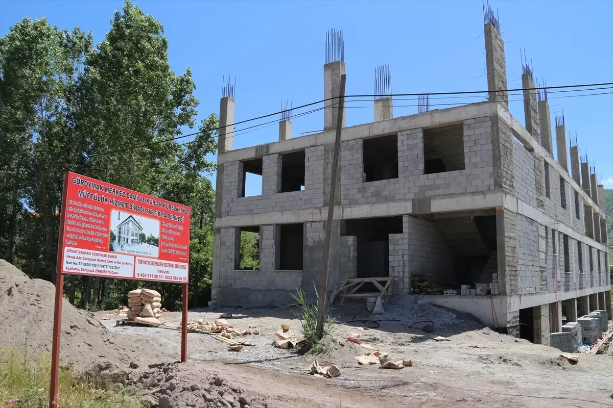 Güroymak\'ta Kültür ve İbadet Kompleksi İnşaatı Devam Ediyor