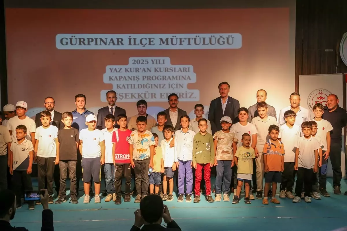 Gürpınar\'da Yaz Kur\'an Kursları Kapanış Programı Yapıldı
