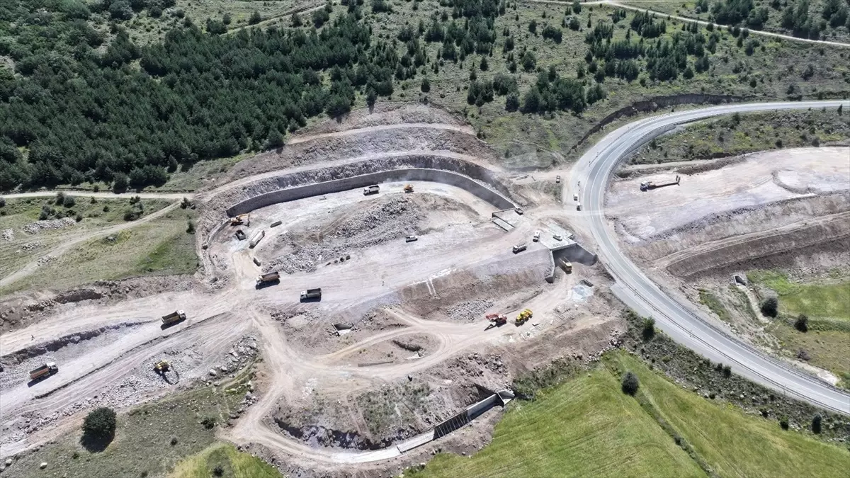 Hacılar-Erciyes Yolu Gelişiyor
