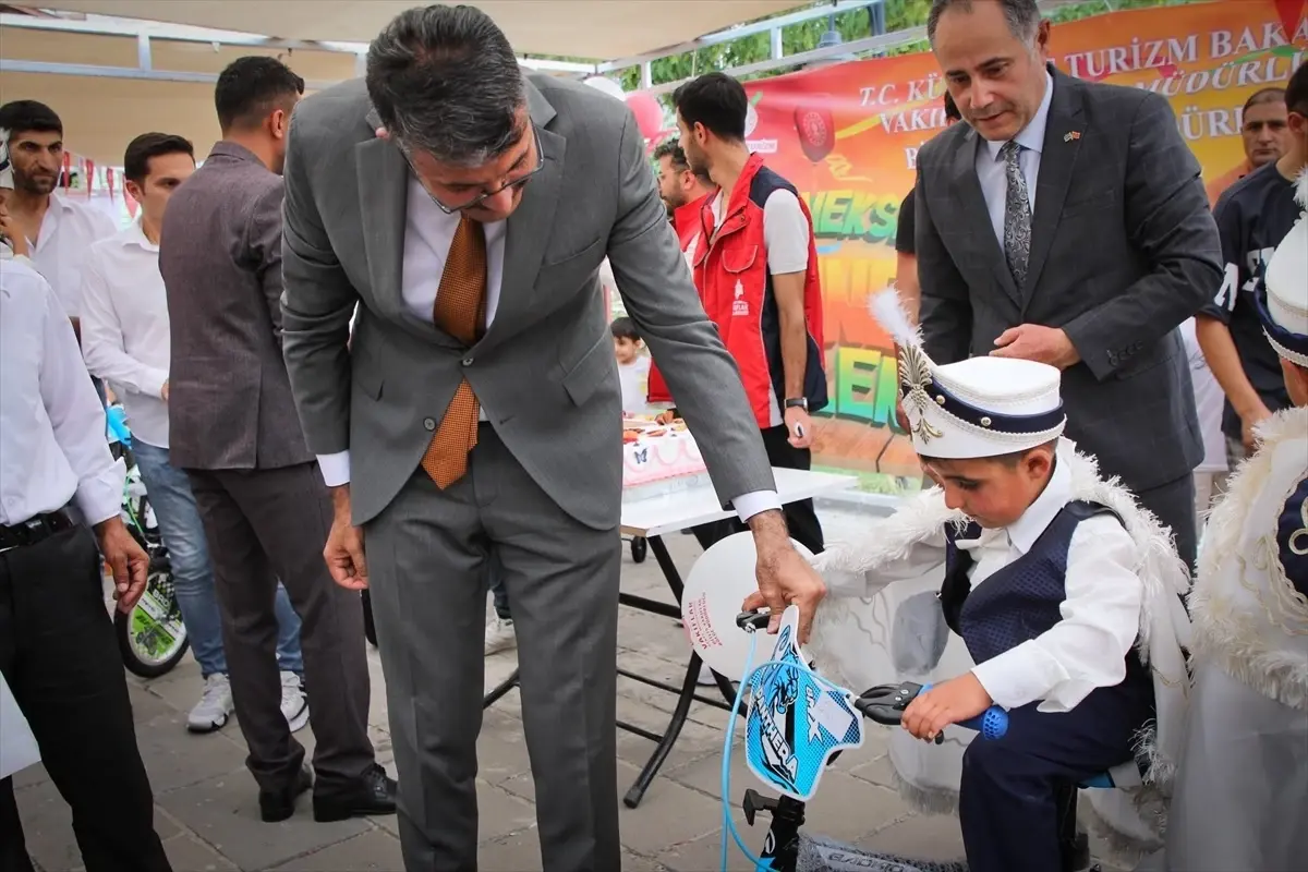 Hakkari\'de Toplu Sünnet Şöleni Düzenlendi