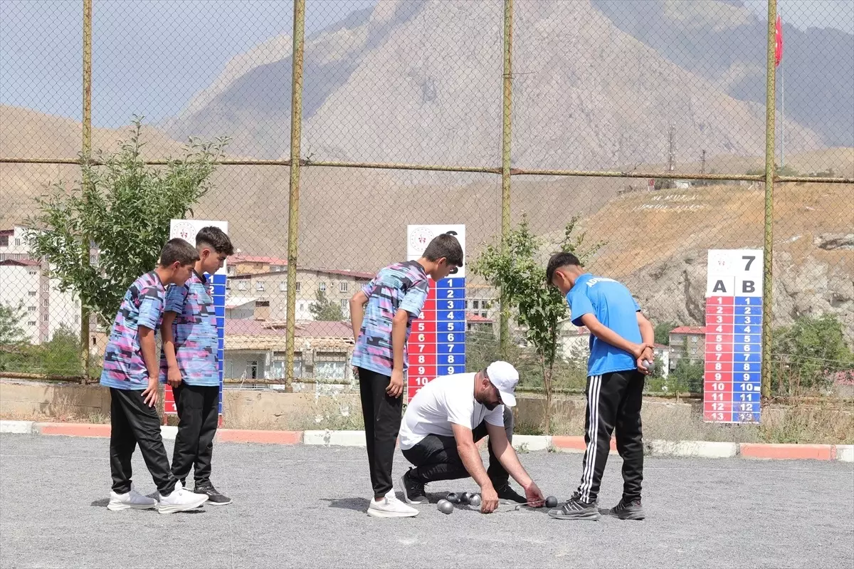 Hakkari\'de Bocce Müsabakaları Başladı