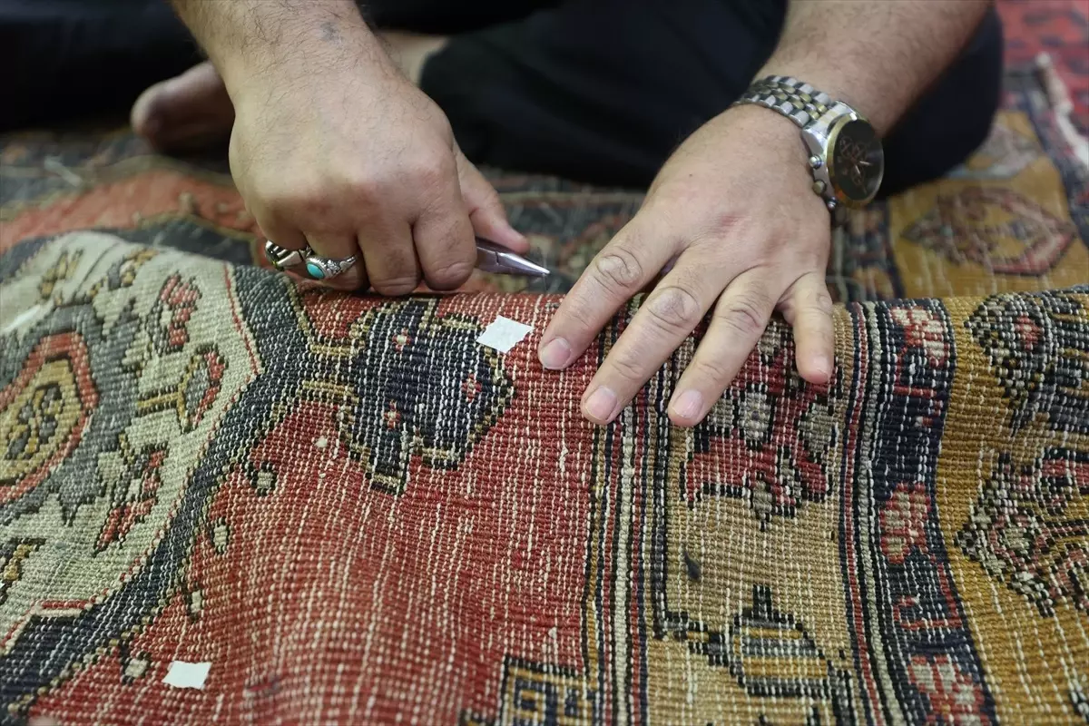 Halı Doktoru: Sabir İsmeti\'nin Ustası Olduğu Sanat