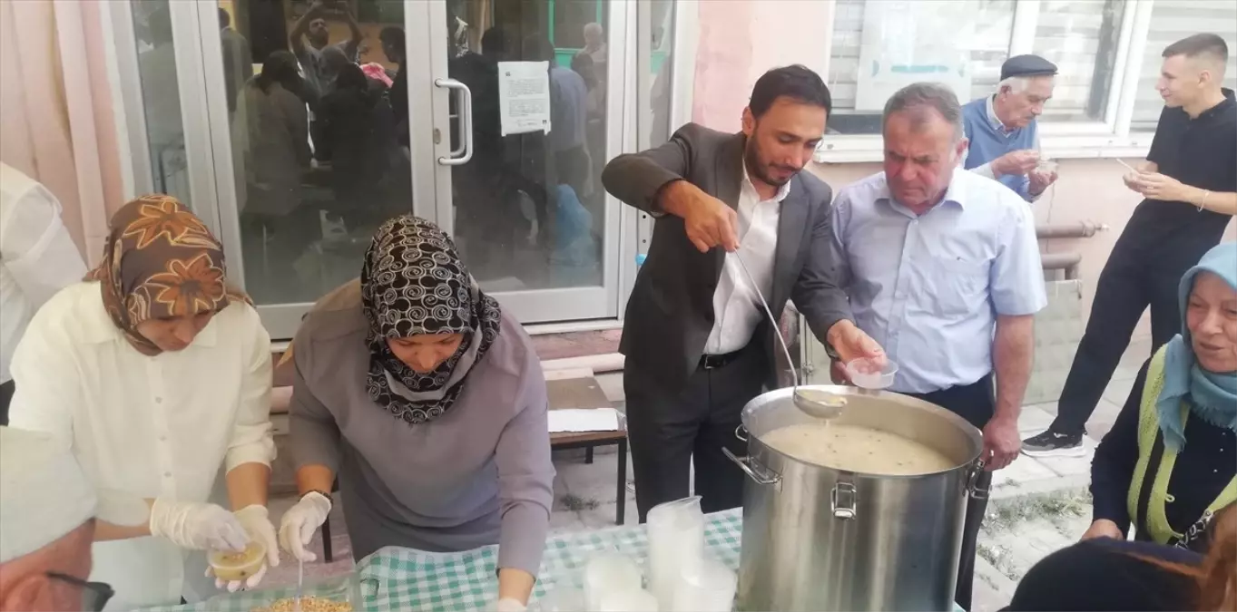 Hanönü\'nde Aşure İkramı