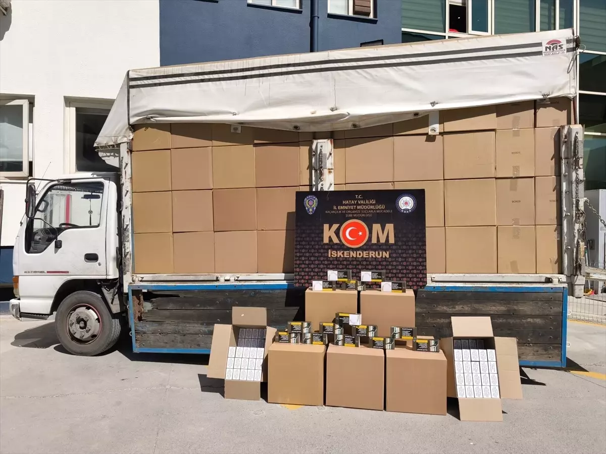 Hatay\'da 2.76 Milyon Makaron Ele Geçirildi