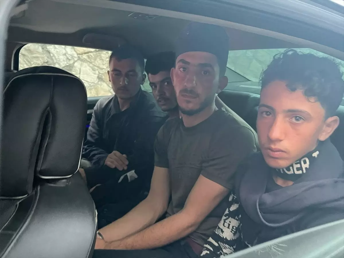 Hatay\'da Yasa Dışı Göçmen Operasyonu