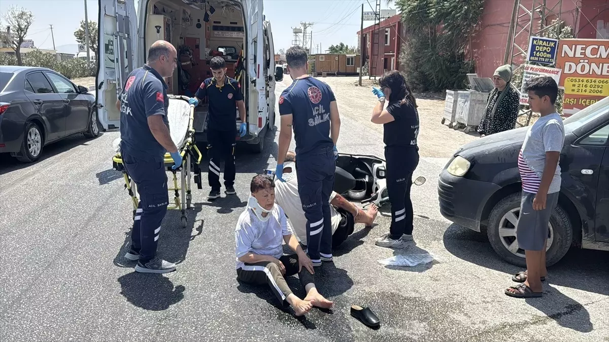 Antakya\'da Motosiklet Kazası: İki Yaralı