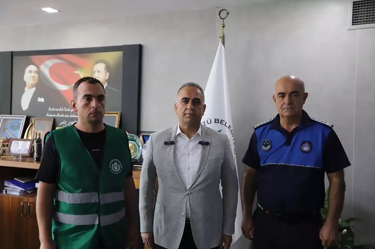 Altınözü\'nde Temizlik İşçisi Duyarlılığı