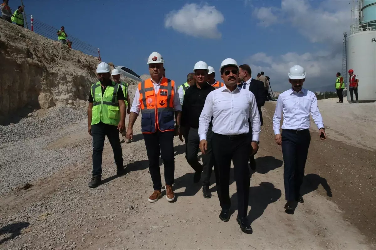 Hatay\'da İskenderun-Topboğazı Otoyolu\'nda çalışmalar devam ediyor