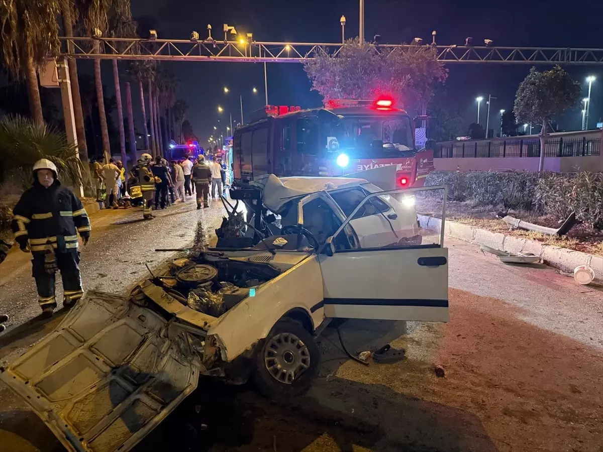 İskenderun\'da Trafik Kazası: 1 Ölü, 3 Yaralı