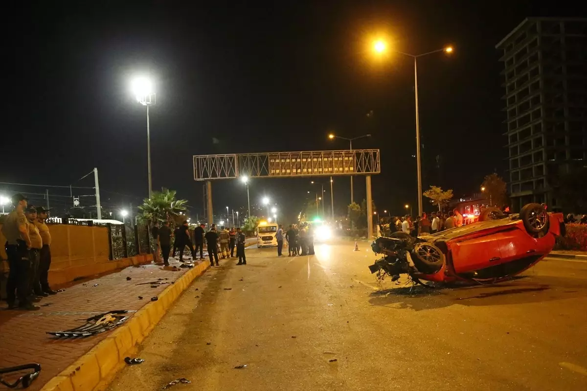 İskenderun\'da Kaza: 3 Ölü 3 Yaralı