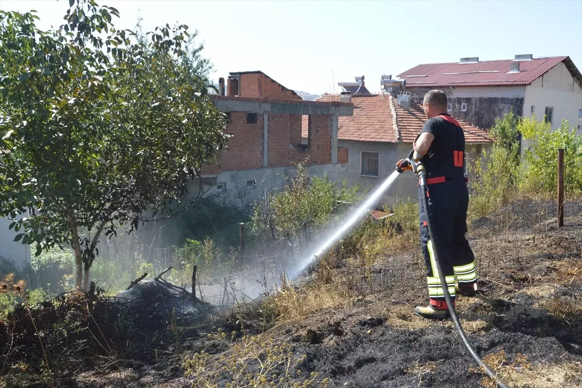 Havza\'da Arazi Yangını Söndürüldü