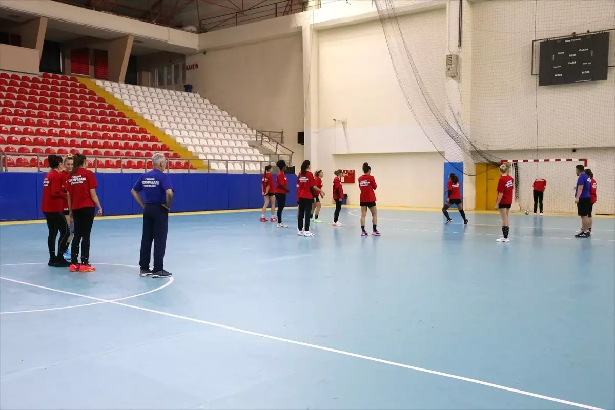 Odunpazarı Hentbolda İlk 4 Hedefliyor