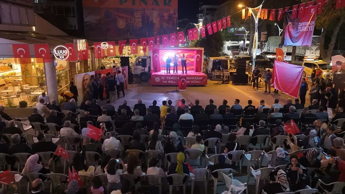 Hizan ve Tatvan ilçelerinde 15 Temmuz Demokrasi ve Milli Birlik Günü etkinlikleri düzenlendi