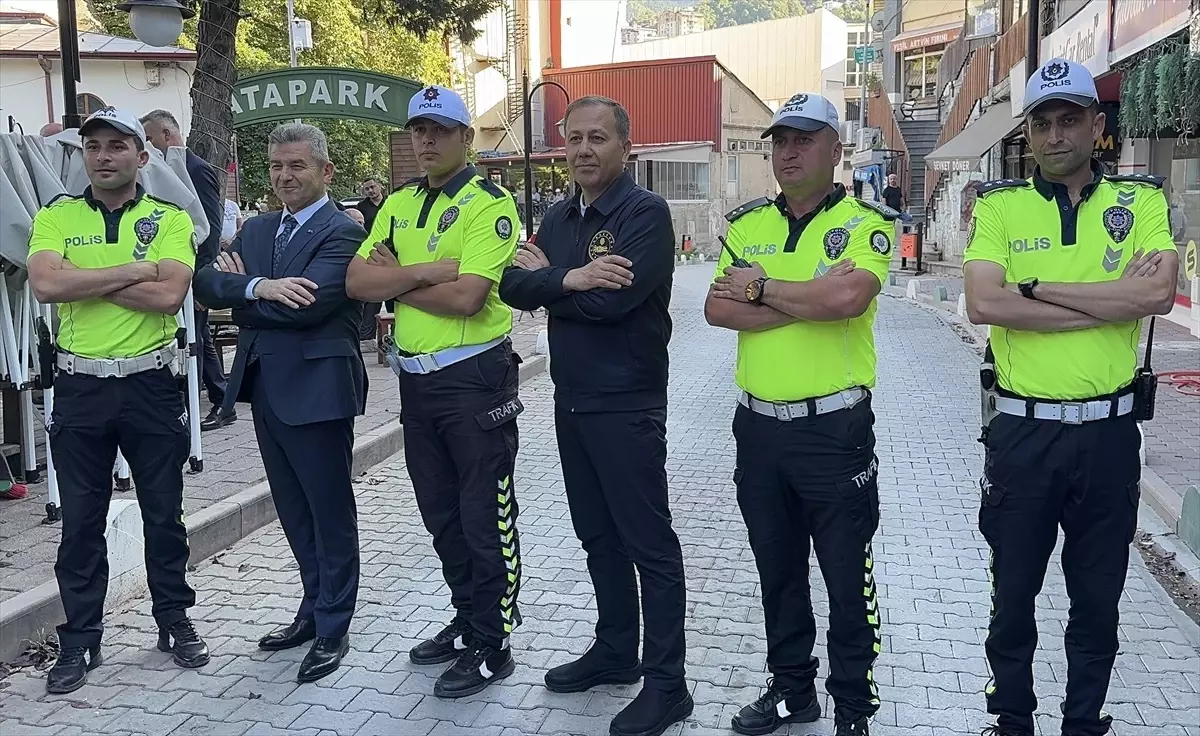 İçişleri Bakanı Yerlikaya Artvin\'de Ziyaretlerde Bulundu