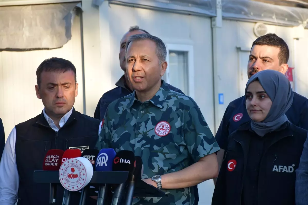 Yerlikaya\'dan Orman Yangını İncelemesi