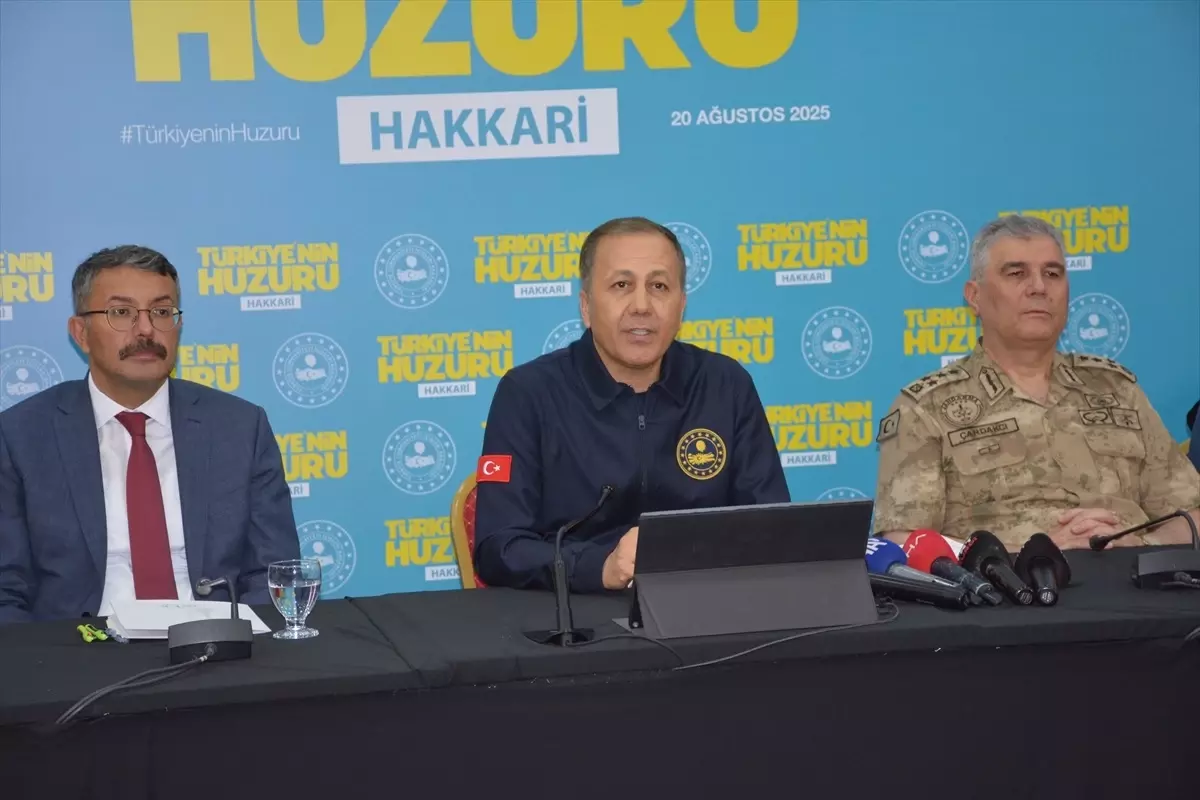 Hakkari\'de Huzur ve Güven Toplantısı