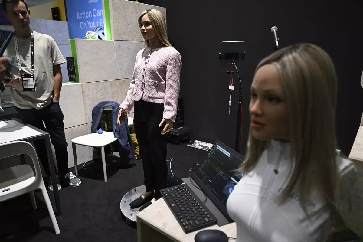 İnsansı Robotlar 25 Yılda Evlerde Olacak