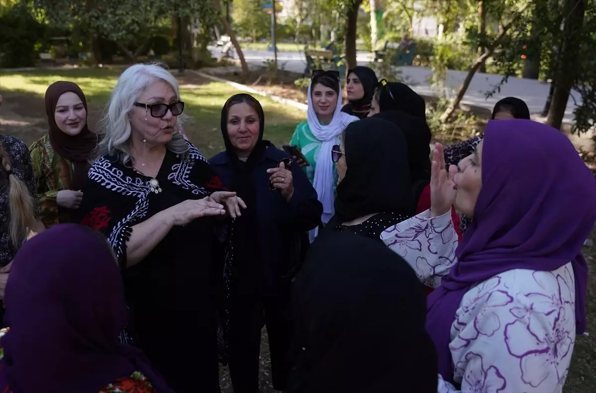 Irak\'ta İşitme Engellilerin Savunucusu: Bahar Muhammed