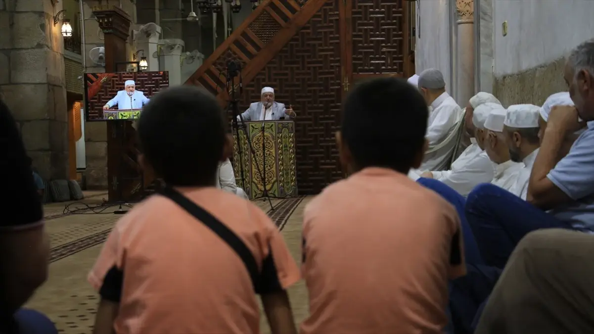 İslam alimi Muhammed Emin Saraç, Suriye\'nin başkenti Şam\'da anıldı