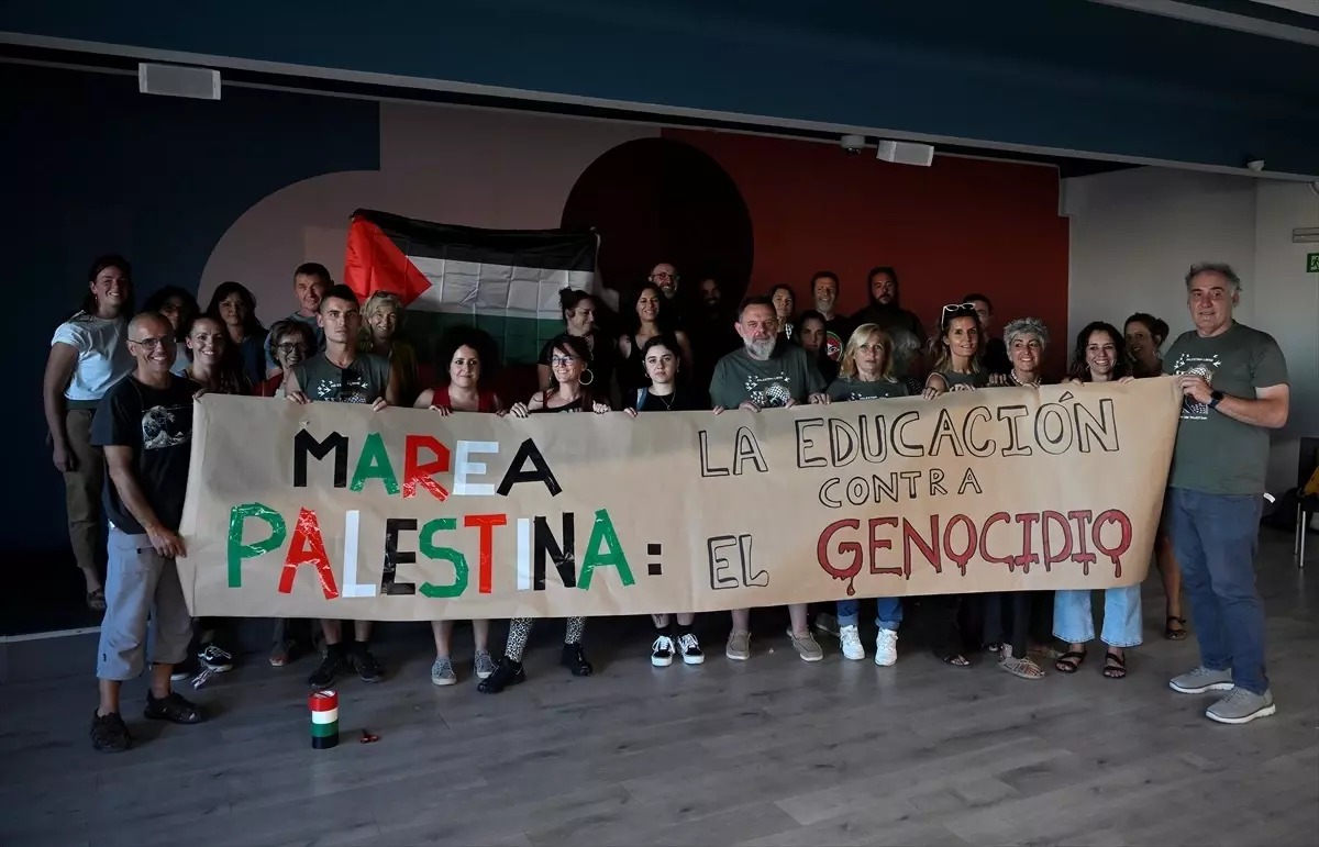 İspanya\'da Eğitim Sektöründen Filistin\'e Destek Eylemi