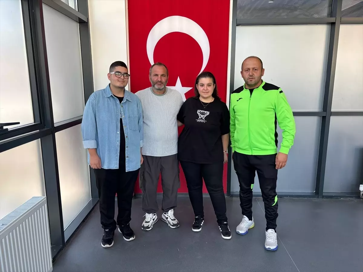 Görme Engelli Kardeşlerin Başarısı