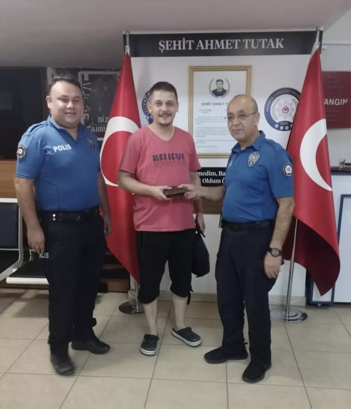 Isparta\'da Bulunan Cüzdan Sahibine Ulaştırıldı
