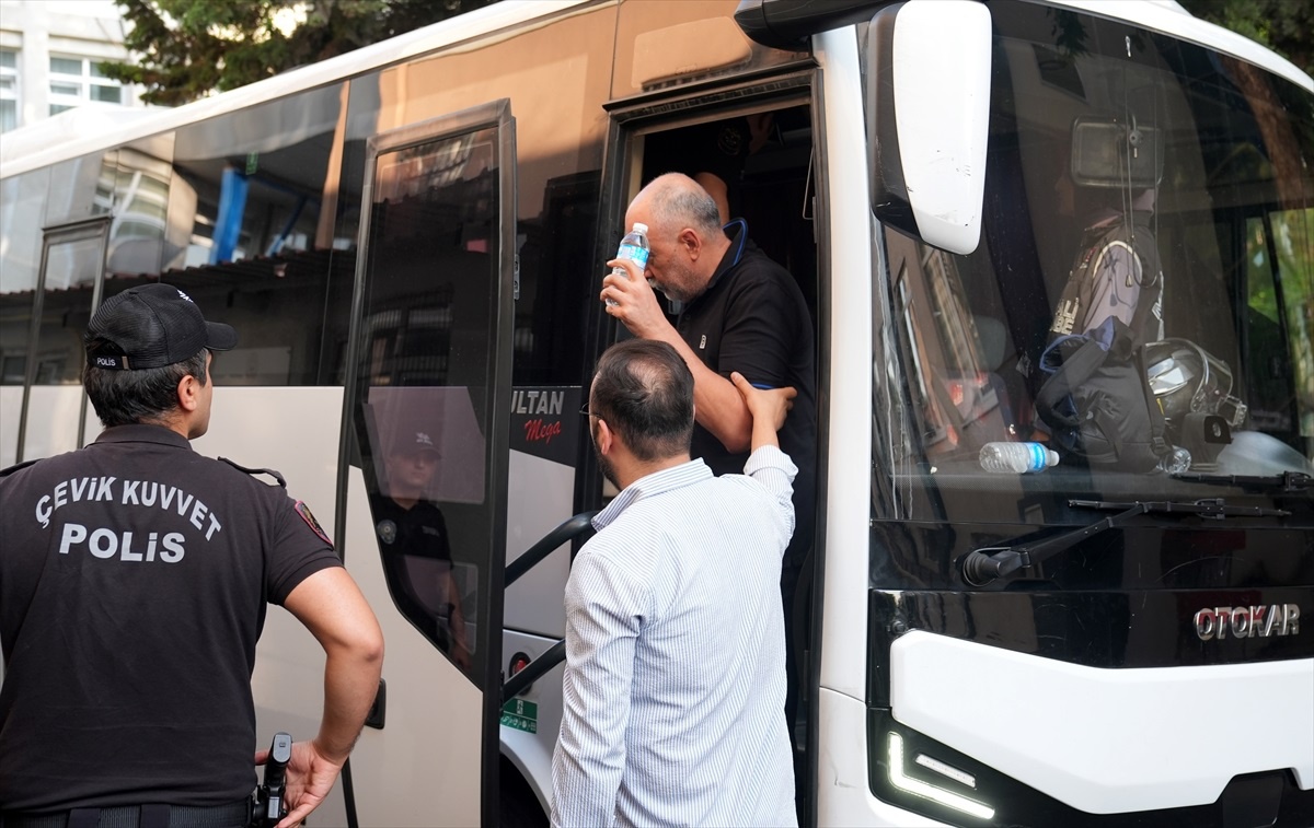 Hastalarından Bıçak Parası Talep Eden 11 Şüpheli Gözaltında