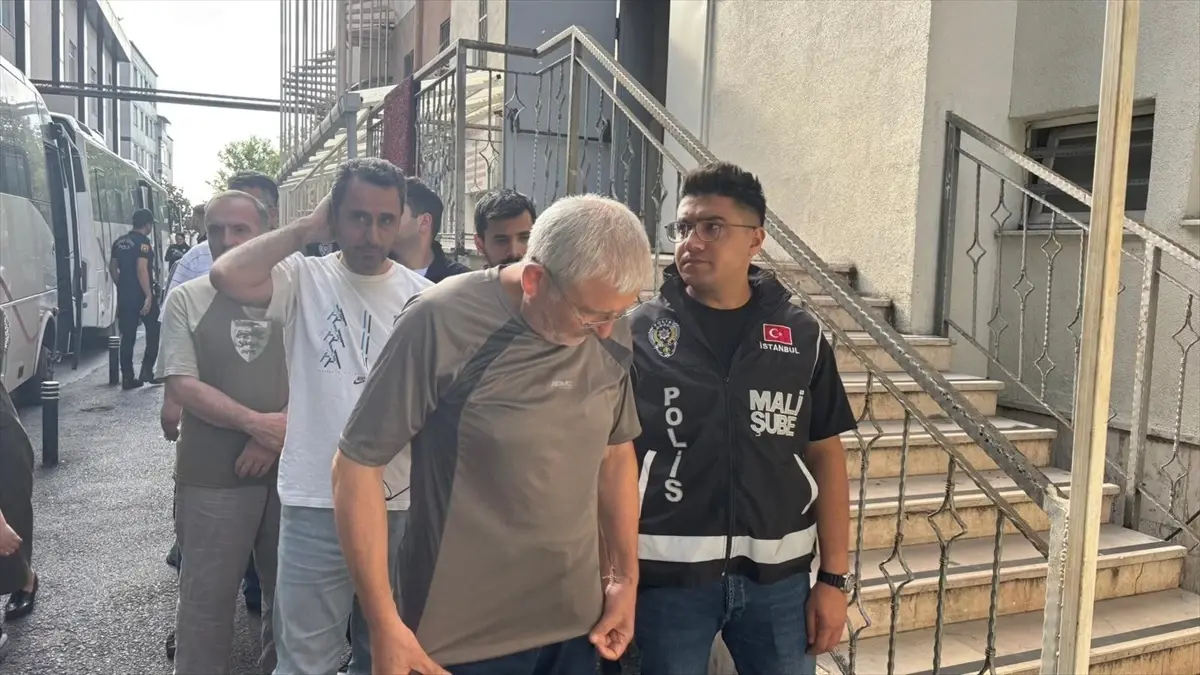 FETÖ Operasyonunda 51 Gözaltı