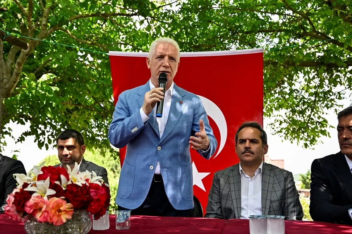 İstanbul Valisi Gül, Bayramda Şile\'de Vatandaşlarla Buluştu