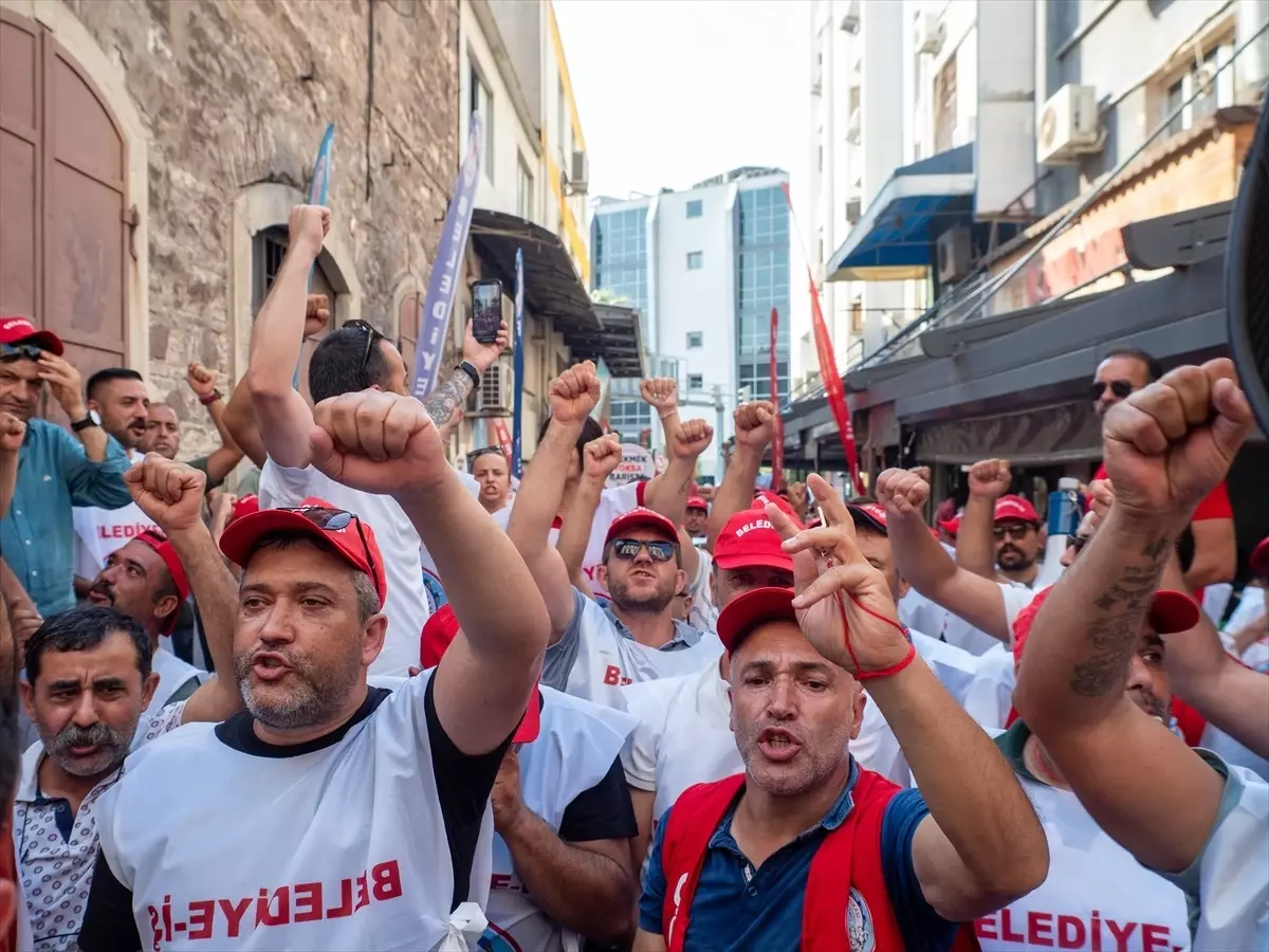 İşten Atılan İzmir İşçileri Eylemlerini Sürdürüyor
