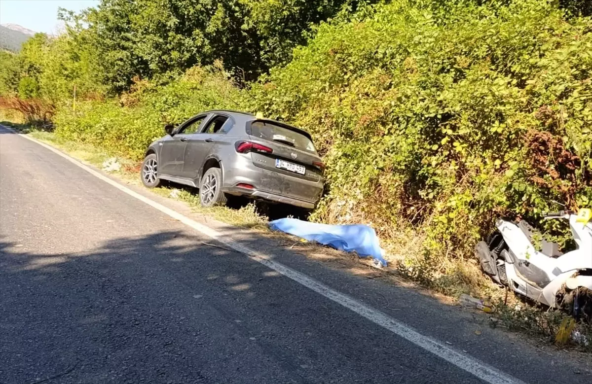 Ödemiş\'te Motosiklet Kazası: Çift İçin Cenaze Töreni