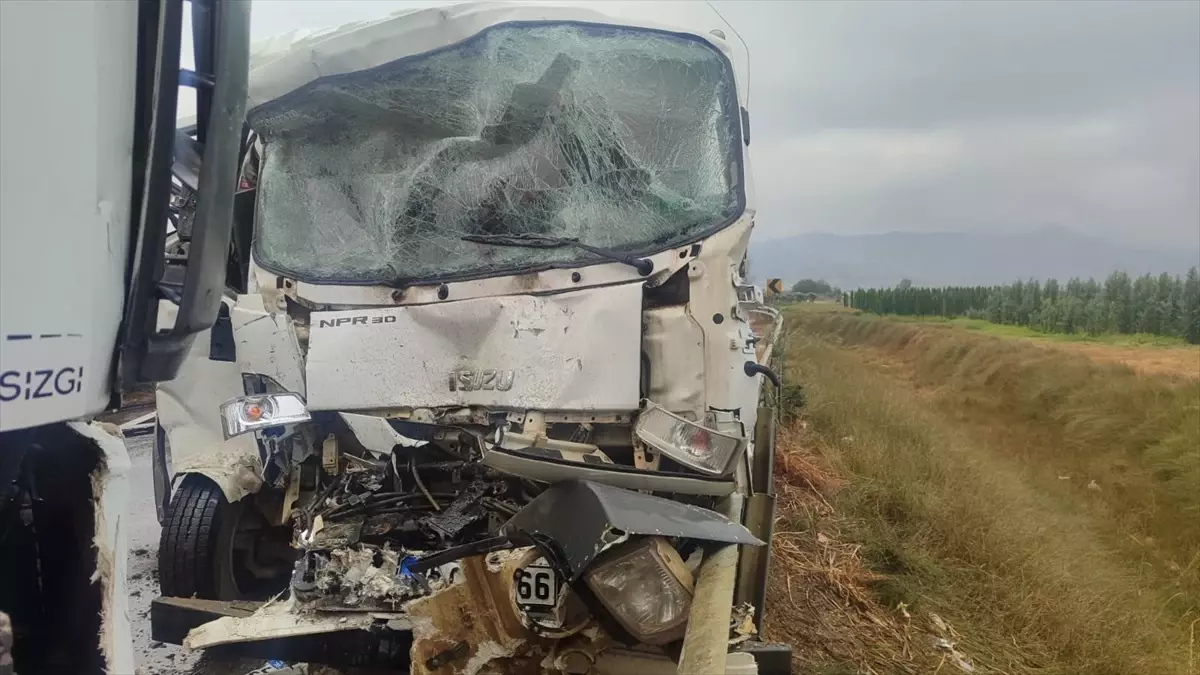 Ödemiş’te Süt Kamyonu Kazası: 1 Yaralı
