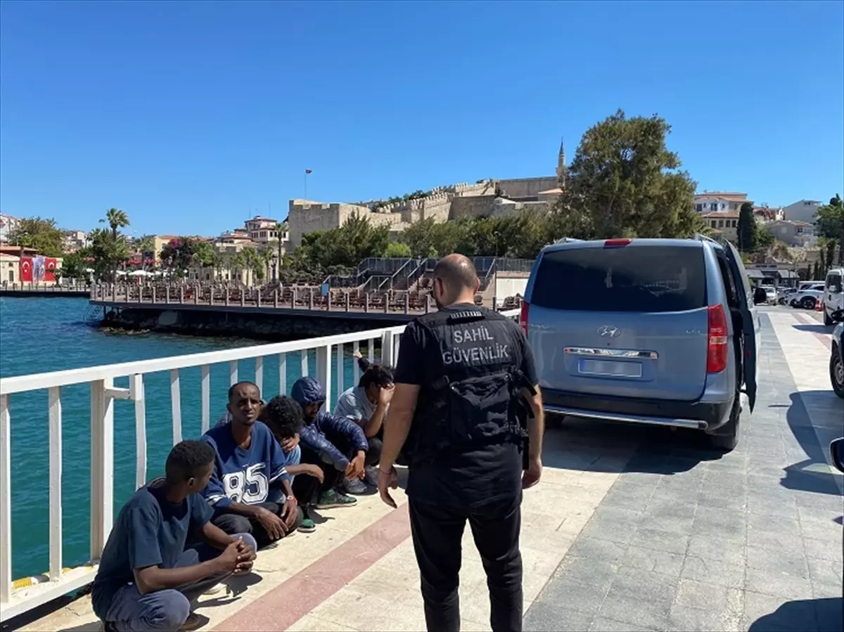 Çeşme\'de 7 Düzensiz Göçmen Yakalandı