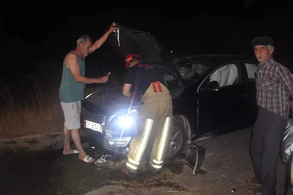 Ödemiş\'te Trafik Kazası: 4 Yaralı
