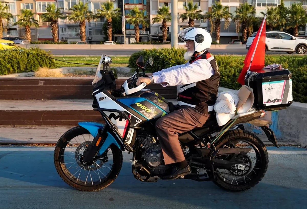 İzmir\'de motosiklet ve bisikletliler 15 Temmuz için etkinlik düzenlendi