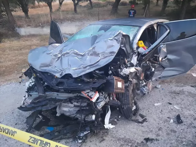 İzmir'de katliam gibi kaza: 5 ölü, 2 yaralı