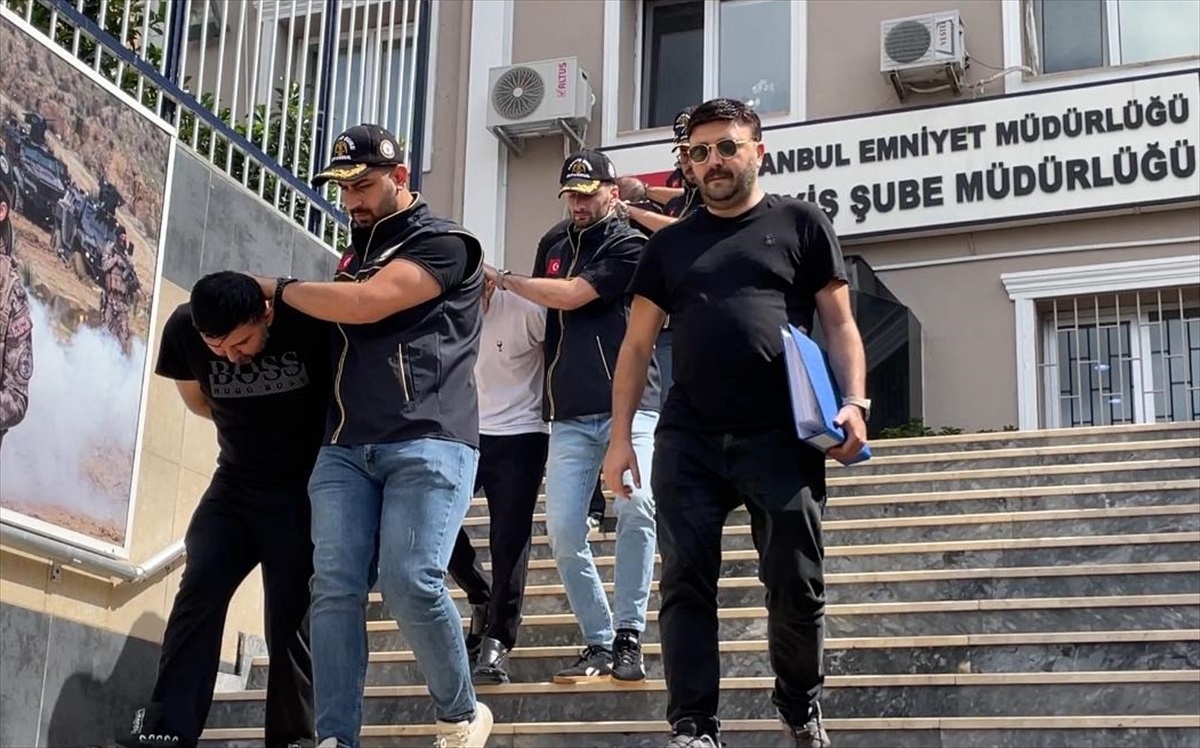 İzmir\'de Kaçırılan Kişi İstanbul\'da Kurtarıldı