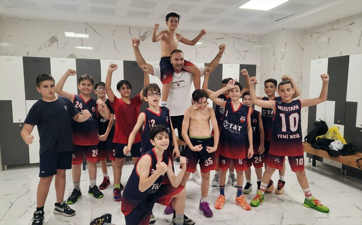 İzmir Yeni Nesil Spor Kulübü Şampiyon Oldu