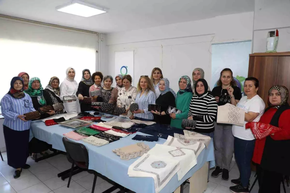 Ordu\'da Kadınlar, Tel Kırma Sanatıyla Aile Bütçelerine Katkı Sağlıyor
