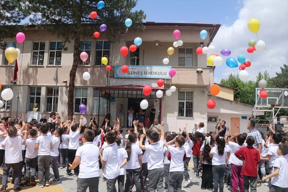 Yiğit\'in Okula Dönüşü Coşkuyla Kutlandı