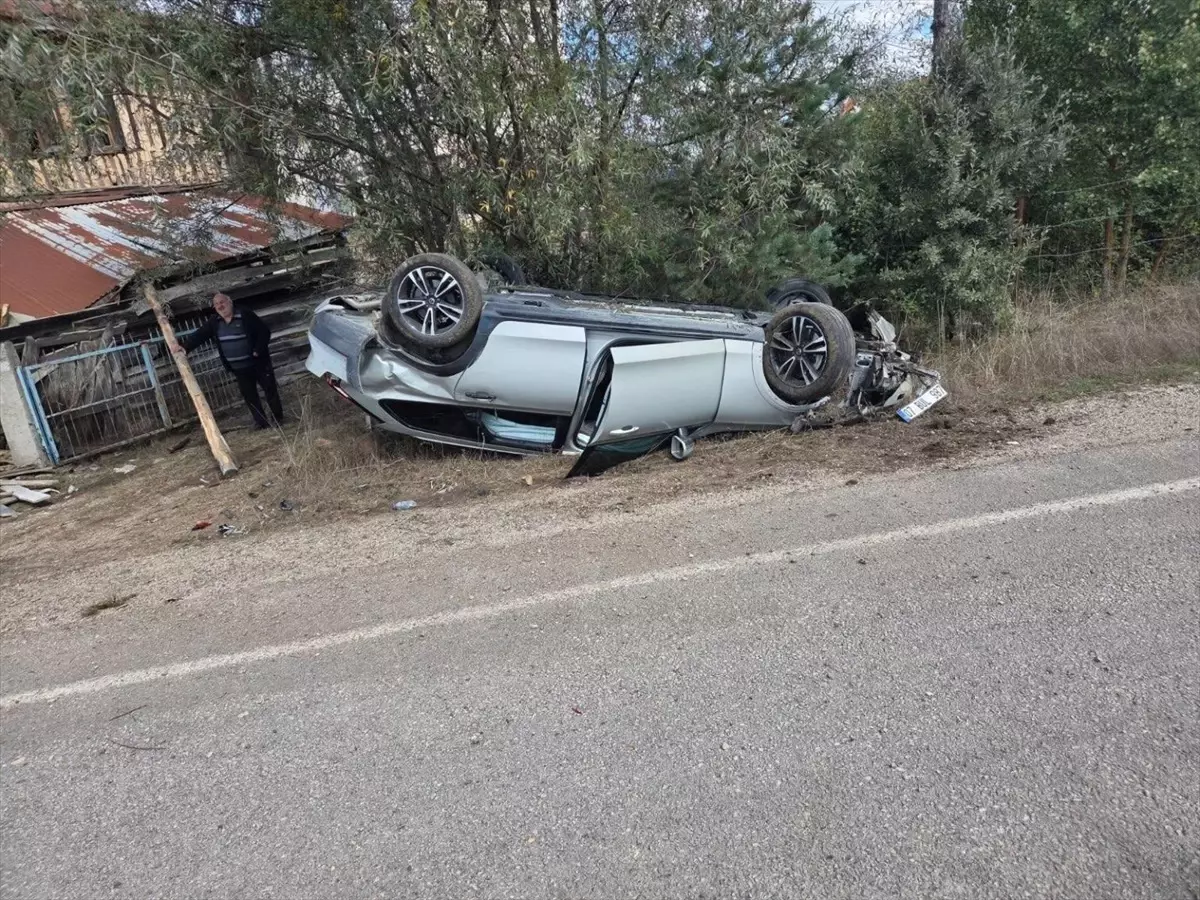 Eflani\'de Trafik Kazası: 2 Yaralı